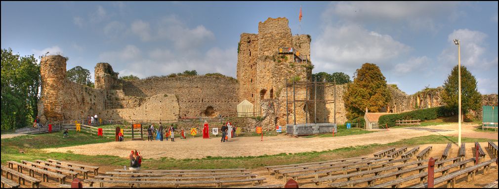 Basse-cour du chateau de Talmont Saint Hilaire en Vendée