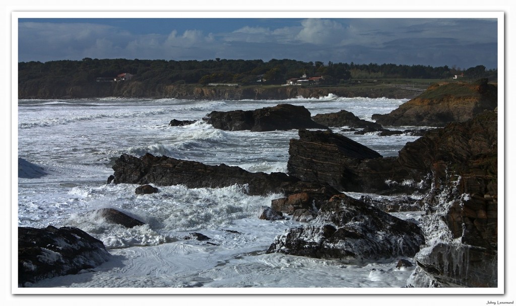 Ecume en baie de Cayola