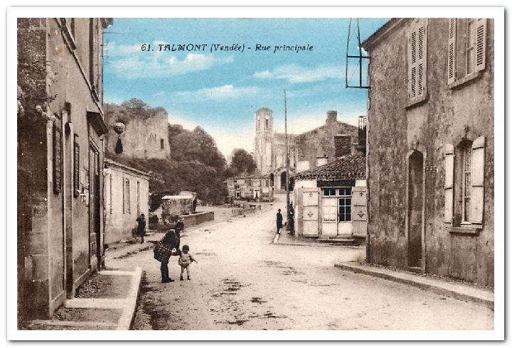La rue du Château à Talmont Saint Hilaire