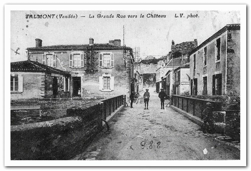 Rue du Centre à Talmont Saint Hilaire (Vendée) 