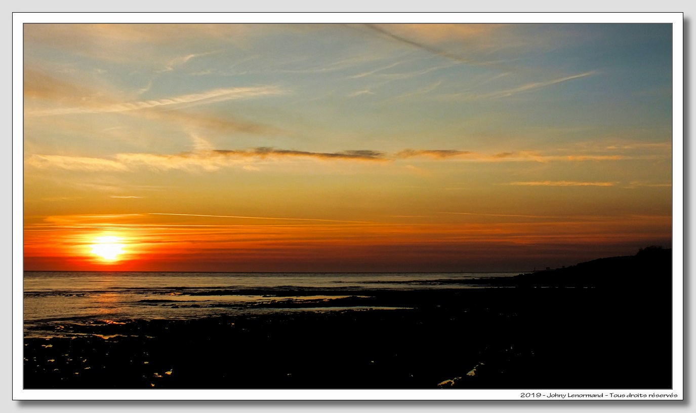 Coucher de soleil sur la côte talmondaise (Vendée)