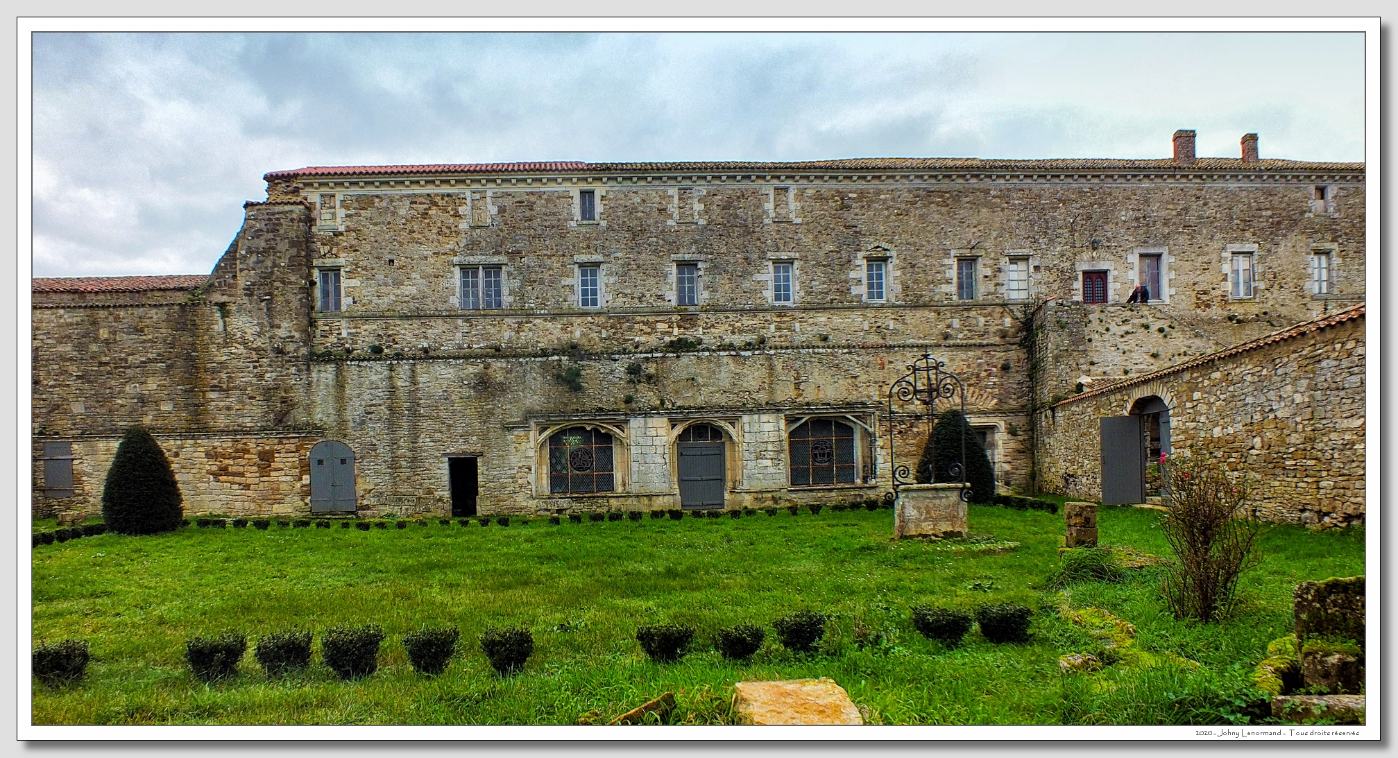 Abbaye royale de Lieu Dieu à Jard sur Mer (Vendée)