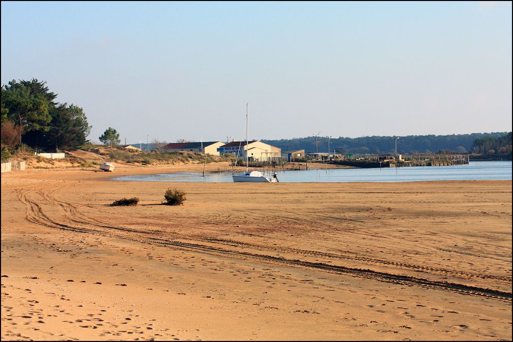 La plage de la Guittiere à Talmont Saint Hilaire en Vendée