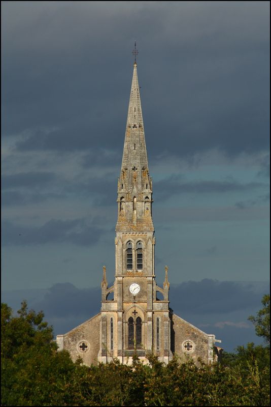 Eglise Saint Pierre à Talmont Saint Hilaire en Vendée